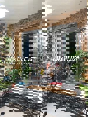 Nhà chính chủ cần bán