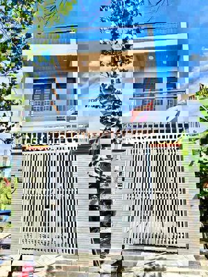 CHỦ NHIỆT- BÁN NHÀ 3 TẦNG MỚI TINH - HXH - 52,8M2 CHUẨN VUÔNG  - NGAY