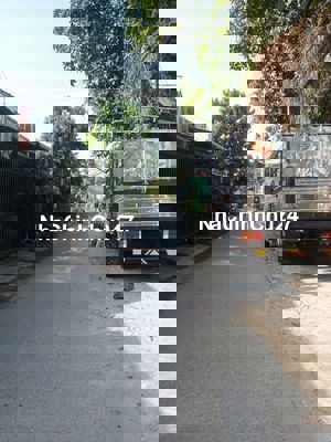 Nhà mặt tiền trệt