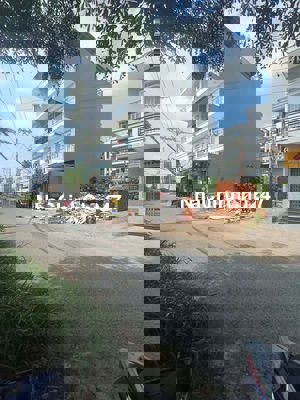 Đất 2Mt đường trước _sau full thổ cư