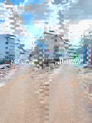 ĐẤT HẺM 01 LẠC LONG QUÂN – HƯỚNG TÂY TỨ TRẠCH – CÁCH MẶT TIỀN CHỈ 200M