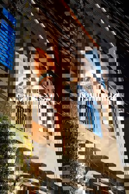 BÁN NHÀ XINH KIỆT 5M Ô TÔ BÀ BANG NHÃN