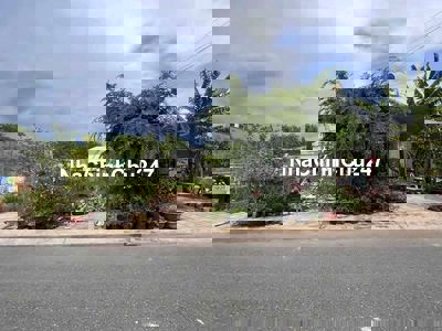 Bán đất thổ cư ngay trung tâm thị trấn