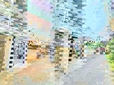 SANG NHƯỢNG TOÀ NHÀ CHDV 6PN Siêu Lớn và 1MB Nhà 4 Tầng , Thang Máy