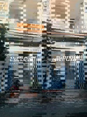 Chính chủ bán nhà HXH 6m Nguyễn Oanh. DT: 5.2x18m. 3 Tầng TN 20tr/th.