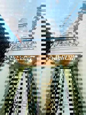 hơn 5 tỷ Diện tích 40m², nhà mới xây 5 tầng Đông Thiên