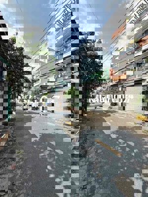 Cạnh MT Đặng Văn Bi - Nhà Mặt Phố Không Có Nhà Bán ,Khu Vực Xầm Uất