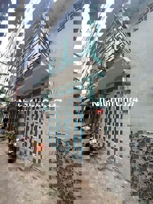 NHÀ Số HỒNG RIÊNG HIỂM NHẤT QUÂN 12