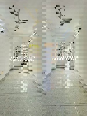 Bình Tân, MT Khu Tên Lửa, Nhà mới đẹp 4 tầng 68m2,kinh doanh, giá rẻ