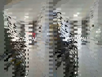 Bán nhà 1 lầu gần đại học luật chợ bình triệu