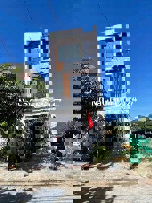 chính chủ cần bán nhà ba tầng Hoà Minh 19 bên cạnh công viên