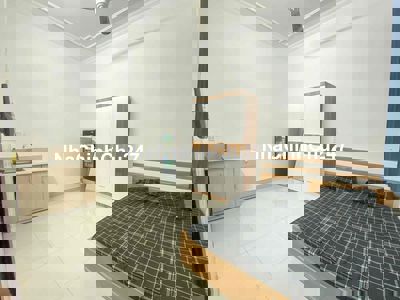 Nhà mặt tiền , 30m2, 1 phòng ngủ , đường Nguyễn Phúc Chu,phường15,TB