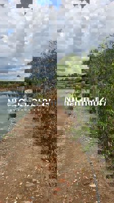 sổ riêng 300m2 đất nông nghiệp, đường xe máy, giá 360 triệu