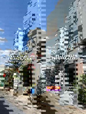 BÁN GẤP NHÀ LẦU KẾT HỢP KD PHÒNG TRỌ MT ĐG 18 LINH ĐÔNG