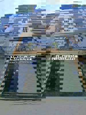 Lô góc – 47m² x 7 tầng – ô chờ thang máy – Hoàng Quốc Việt – 16.7 tỷ