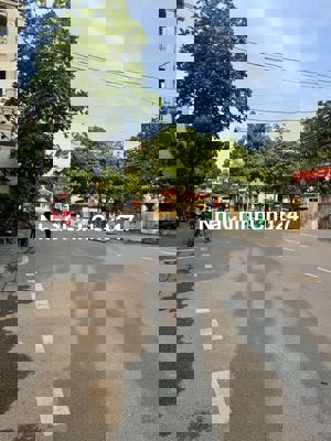 50M RAHỒ ĐIỀUHOÀ SÂNCHƠI OTO DỪNG ĐỖ NGÀY ĐÊMTRỤC CHÍNH KINH DOANH 70M