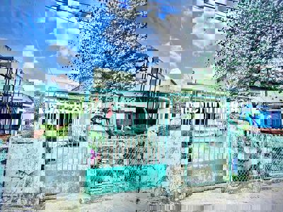 CHỦ NGỘP BÁN ĐẤT TẶNG  NHÀ CẤP 4 - NGAY TRUNG TÂM LONG TRƯỜNG, QUẬN 9