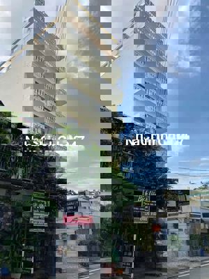 Chính chủ Bán lô đất 6.2 *30m2. Mặt tiền Đ 11. xây 7 tầng