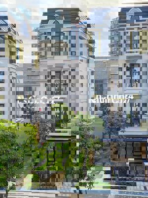 Chính chủ bán nhà phố The Classia 5x18m. Nhà thô. Giá tốt trong dự án.