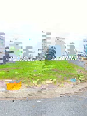 Anh tôi chính chủ cần tiền bán gấp lô đất 112m2, gần chợ Bình Chánh