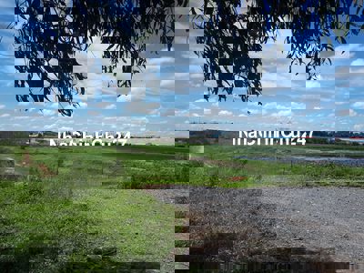 đất mặt tiền kênh. giáp đường hồ chí minh. sổ hồng