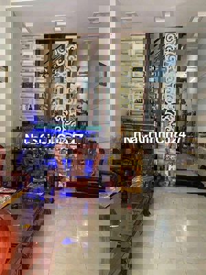 Chủ giảm giá chỉ còn 5.8ty 4x15 nhà 3 tang đường 7m kinh doanh được