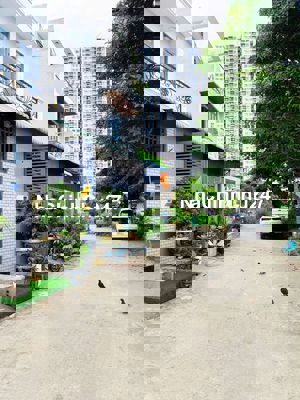 Đất nền 51m2, đường ô tô, đối diện Vinhomes Grand Park, Long Thạnh Mỹ