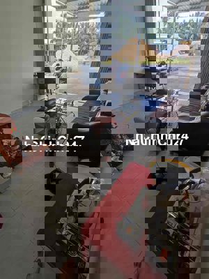 Đất nhà mặt tiền gần chợ 170m2. Đường Lục Viên. Mỹ Hạnh. Đức Hoà. LA