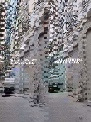 Nhà 4 tầng, ôtô qua cửa. Nội thất đầy đủ, 6,9tỷ - 39m2