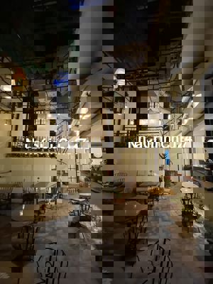 Đảo cafe giữa lòng quận Hai Bà Trưng, mặt phố lớn 350m2, giá 77.5 tỷ