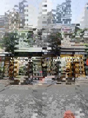 Nhà phố 4 tầng có thang máy Full nội thất MT đường Thới An 05