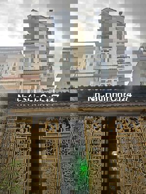 Khu nhà cao tầng.5x20 khó tìm đuoc diện tich như vậy