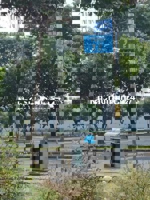 bán lô đất 72m2 giá rẻ 4.8 tỷ sổ hồng đủ xd 3 lâu, hẻm xe hơi ngayUBND