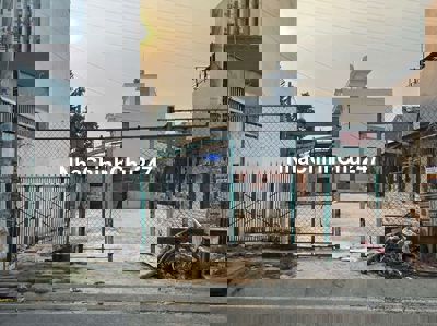 Đất 8x30m, nở hậu mặt tiền Thái Thị Giữ gần ngã 4 Phan Văn Hớn-QL1A