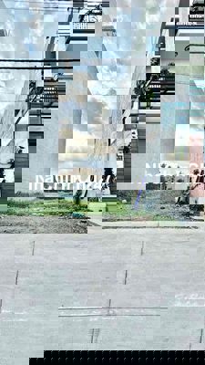 Ngang 5m - đường xe tải ra vào - sát mặt tiền Nguyễn Văn Bứa