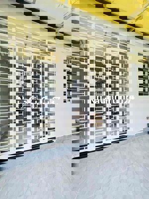 Nhà mới ngay chợ Hiệp Bình 2PN Sổ hồng 6x10,5m xe hơi tận nơi