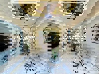 Cần tìm chủ mới cho căn nhà đường Thích Quảng Đức Quận Phú Nhuận 7,9ty