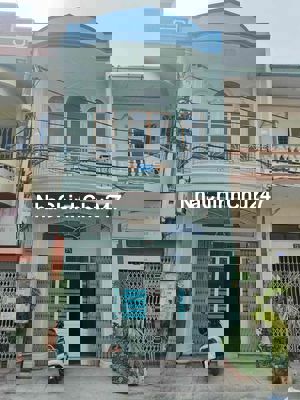 chính chủ cần bán nhà mặt đường hạ lý