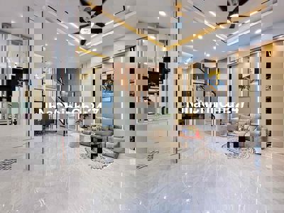 Mình chính chủ cần bán nhà 4 tầng,4P.Ngủ,chiều ngang 5mét, hẻm 4mét