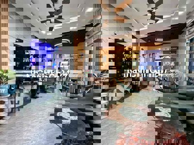 Nắm Chính chủ Nhà Biệt Thự Góc 2 Mặt Tiền Đối Diện Công Viên !!