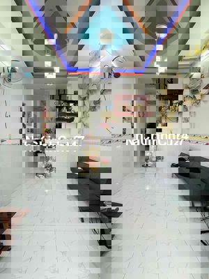 CHỊ CHỦ CẦN BÁN GẤP CĂN NHÀ