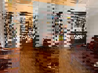 Chính chủ cần bán căn chung cư gỗ nhỏ xinh sạch sẽ