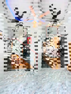 BÁN NHÀ ĐƯỜNG PHẠM VĂN CHÍ, QUẬN 6, HXH, 4 TẦNG, SHR 9 CHỦ, HOÀN CÔNG