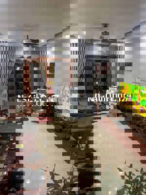 BÁN NHÀ ĐẸP 3 TẦNG MẸ THỨ - CHỦ XÂY TÂM HUYẾT - 125M2, 6 TỈ 390TR TLCC