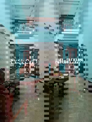 "Chủ ngộp ngân hàng" bán nhà 185m2 ngay hầm rựu Trần Long chỉ 3ti5