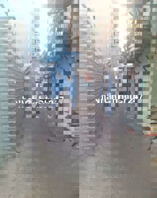 Chính chủ về quê sống , bán nhà Bình Đông SHR 30m2 ,2T, 2PN, hẻm rộng