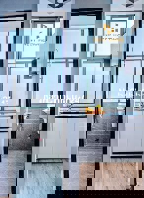 CHÍNH CHỦ NGAY TRUNG TÂM QUẬN 1 VIEW THOÁNG FULL NT Ở LIỀN GIÁ RẺ