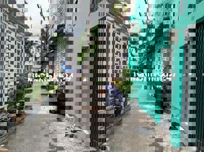 Chính chủ cần bán nhà đang ở ngay sát ủy ban nhân dân quận Gò Vấp