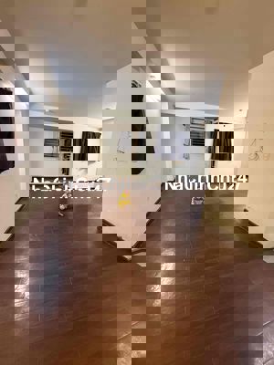 chính chủ cần bán căn 40m2 ehomes nsg tầng cao view đep