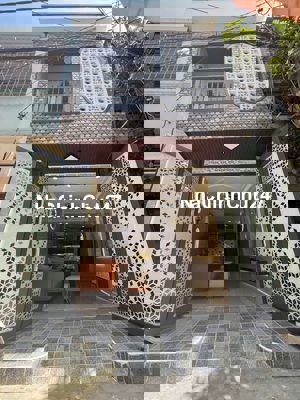 CHÍNH CHỦ BÁN NHANH CĂN NHÀ VÒNG XOAY CÂY GÕ Q6, NỘI THẤT ĐẦY ĐỦ